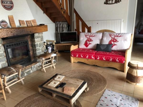 Le Chalet De La Goutte Saint-Appolinaire  Zewnętrze zdjęcie