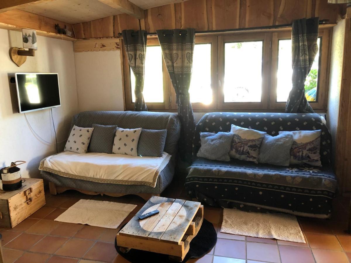 Le Chalet De La Goutte Saint-Appolinaire  Zewnętrze zdjęcie
