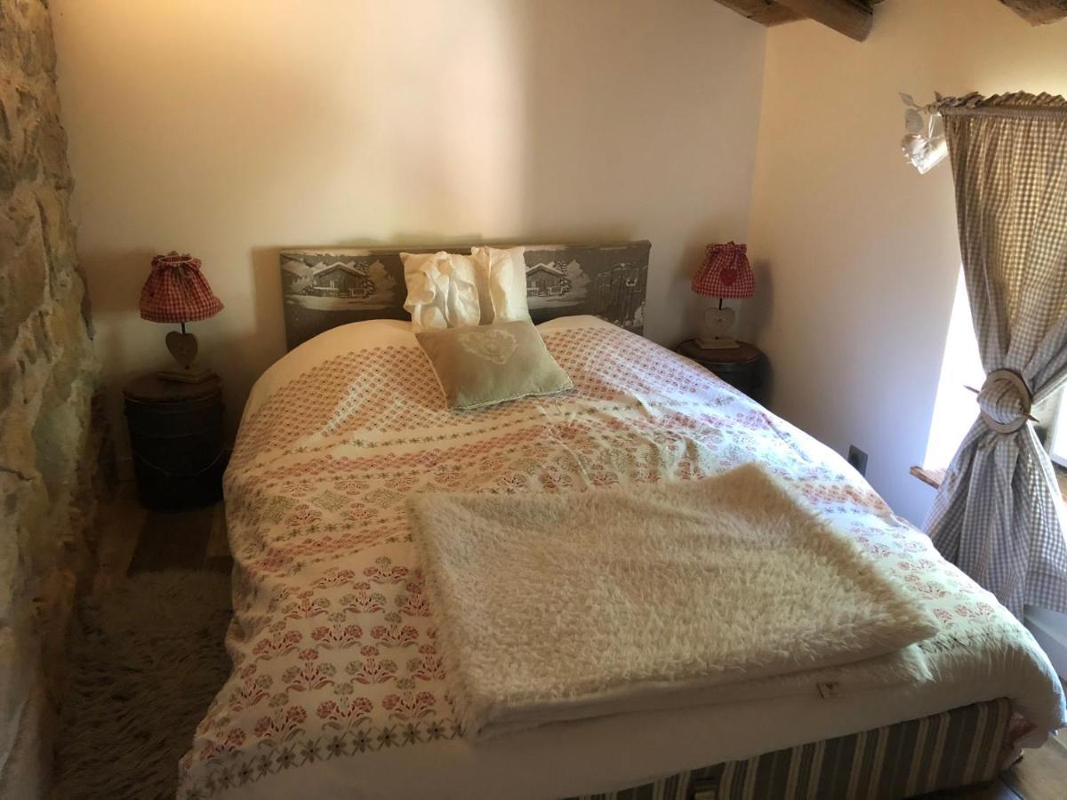 Le Chalet De La Goutte Saint-Appolinaire  Zewnętrze zdjęcie